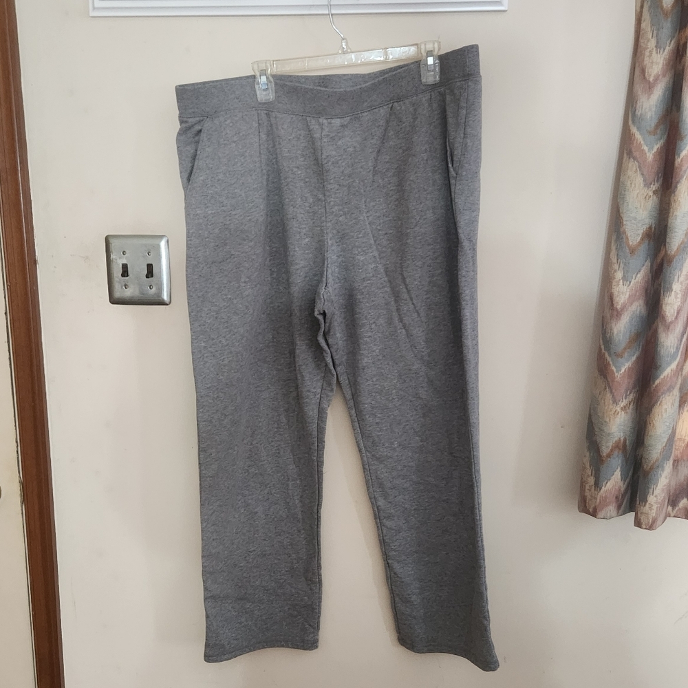 🎉 Woman's Gray Sweatpants